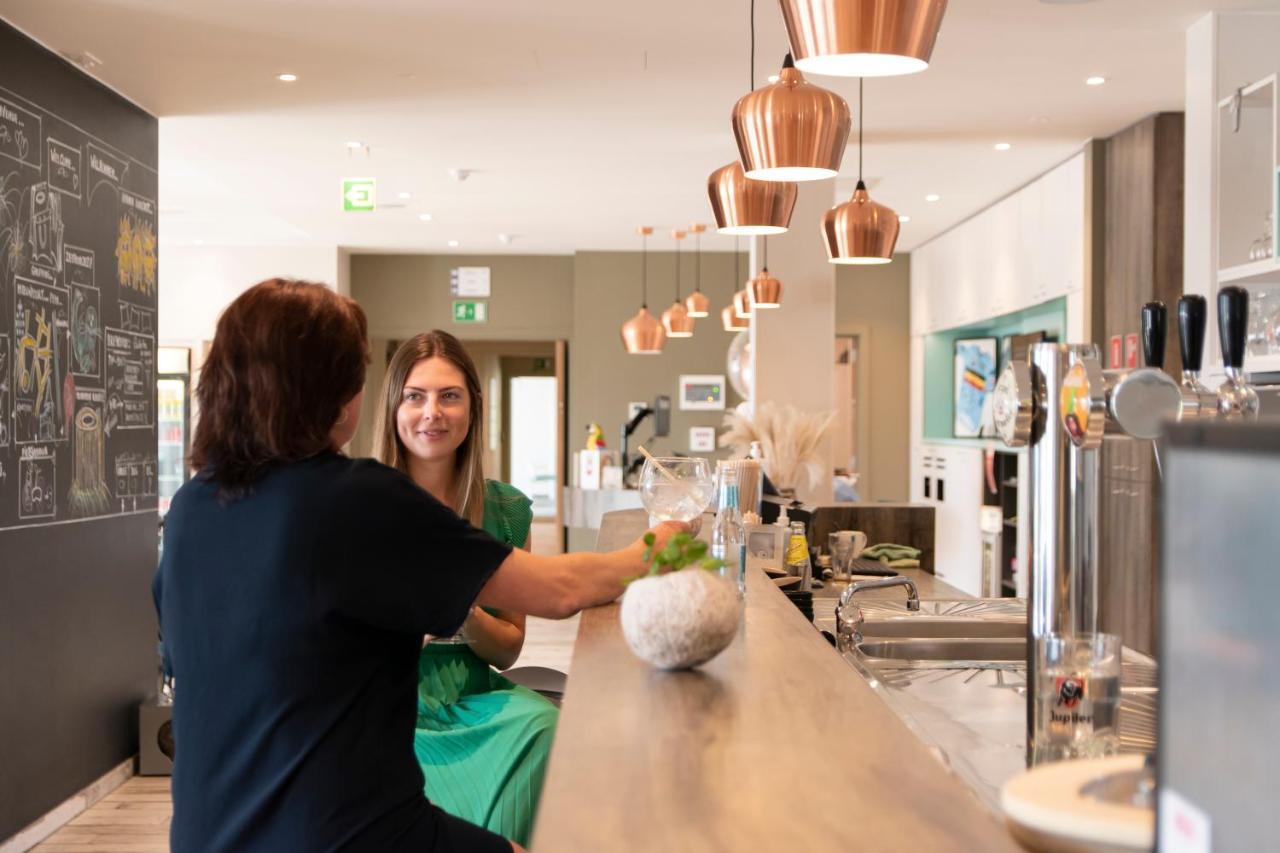 ホテル Ibis Styles ニーウポールト エクステリア 写真