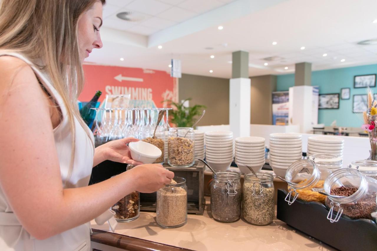 ホテル Ibis Styles ニーウポールト エクステリア 写真