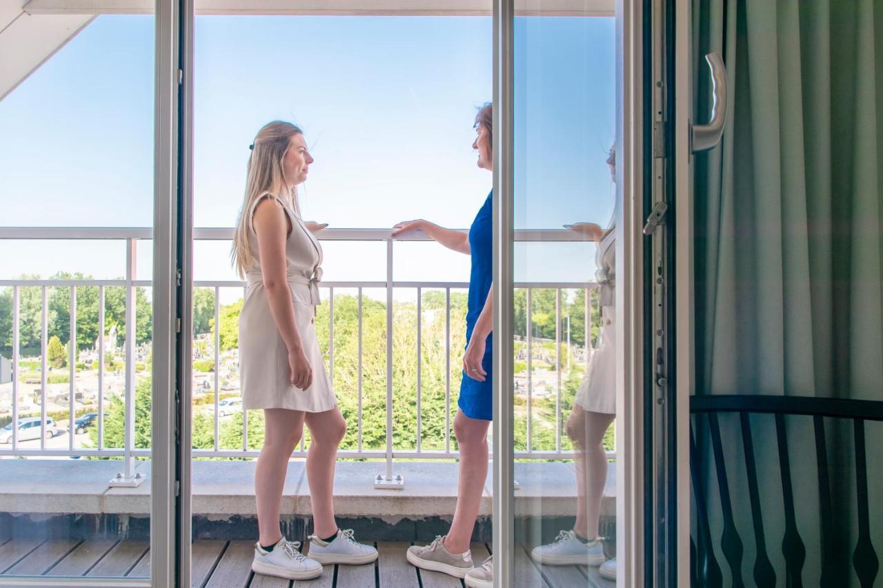 ホテル Ibis Styles ニーウポールト エクステリア 写真