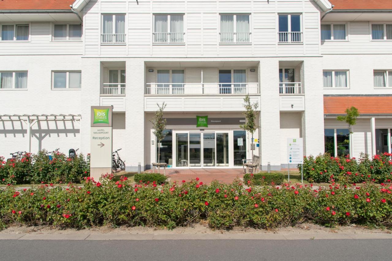 ホテル Ibis Styles ニーウポールト エクステリア 写真