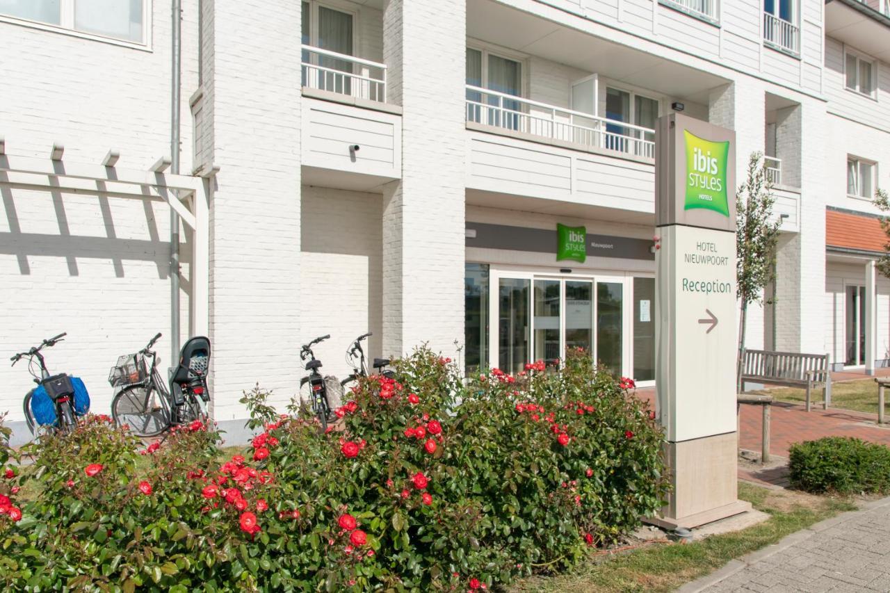 ホテル Ibis Styles ニーウポールト エクステリア 写真