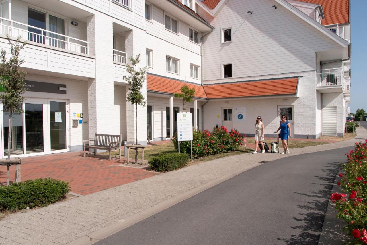 ホテル Ibis Styles ニーウポールト エクステリア 写真